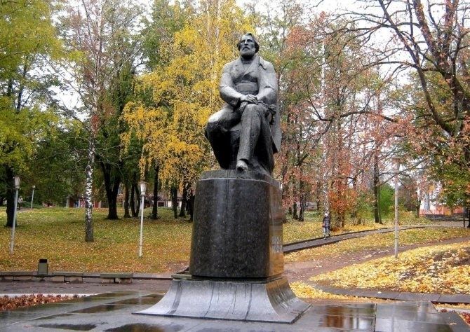 Иван Тургенев - Памятник И.С. Тургеневу в городе Орел