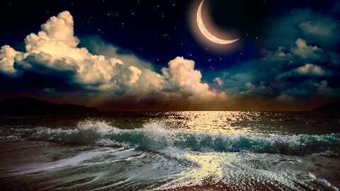 луна и море