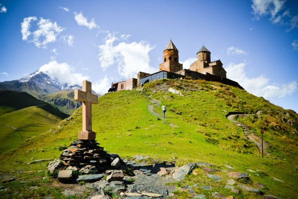 Монастырь на Казбеке