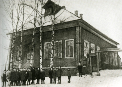 Николай Рубцов - Детский дом в с. Никольское Тотемского р-на Вологодской области, где в 1943-1950 гг. жил Николай Рубцов