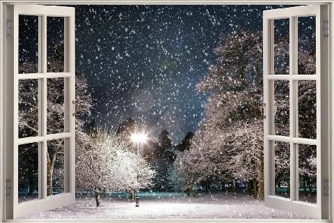 окно открыто и зима за окном