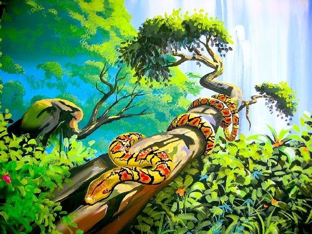 змея на дереве