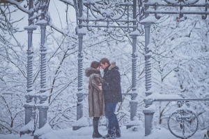 Новый год двое пара снег зима