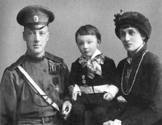 Анна Ахматова, Николай Гумилев и сын Лев