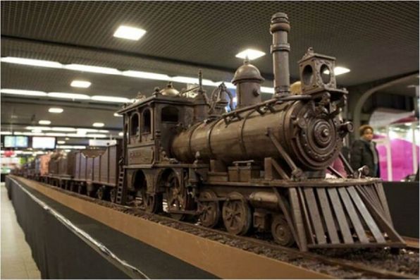 Самый длинный шоколадный поезд