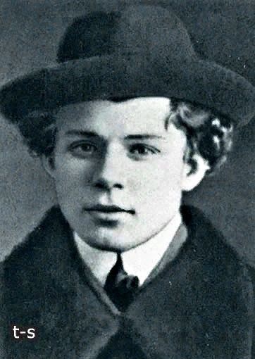 Сергей Есенин, 18 лет, 1913 год 