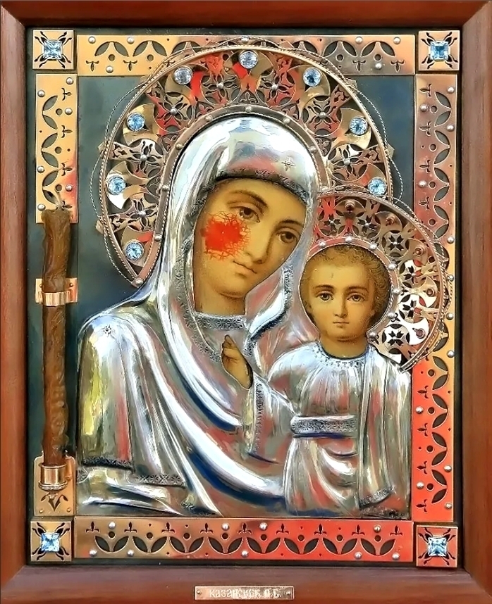 «Кровоточащая» Казанская икона Божией Матери из села Лог