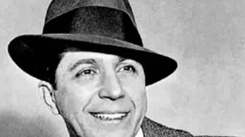 Карлос Гардель