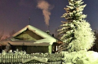 зима снег деревня дым из трубы